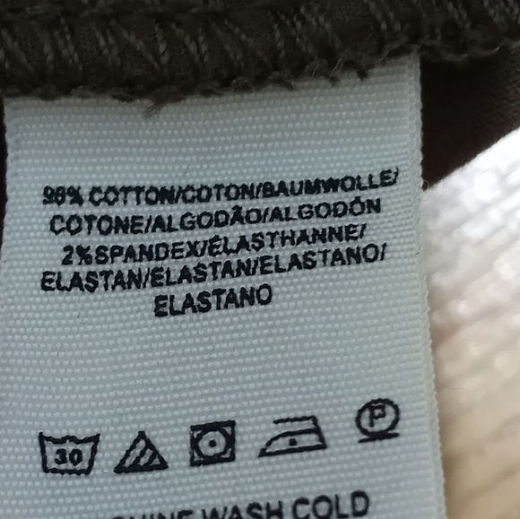 Free People cropped corduroy pants. Size 26. Dark khaki green. EUC. - Picture 11 of 14